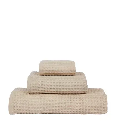 Uchino Air Waffle Hand Towel 60cm X 100cm In Neutral