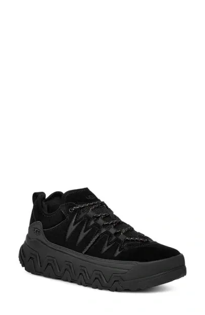 Ugg(r) Captrail Low Sneaker In Black