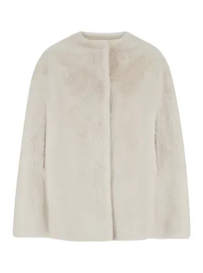 Valentini 1972 Eco Mink Cape In White