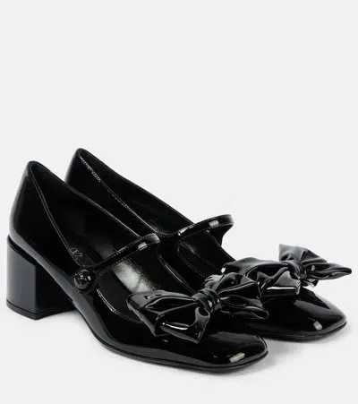 Valentino Garavani Bowjane Patent Leather Mary Jane Pumps In Schwarz