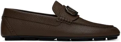 Valentino Garavani Brown Vlogo Signature Grainy Calfskin Driving Loafers In Kg8 Fondant