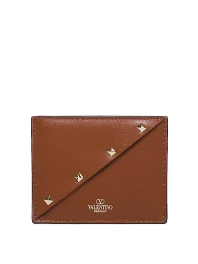 Valentino Garavani Calfskin Card Holder In Marrón