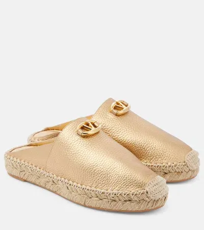 Valentino Garavani Espadrilles Vlogo The Bold Edition Aus Metallic-leder In Gold