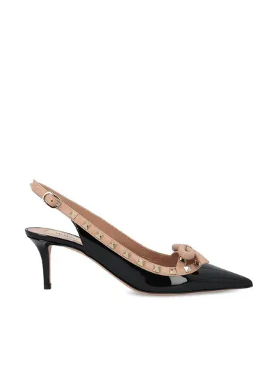 Valentino Garavani Low Shoes In Black/cinnamon Roses