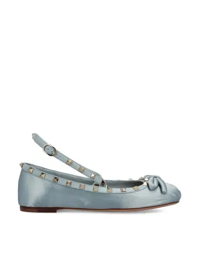 Valentino Garavani Low Shoes In Porcelain Blue