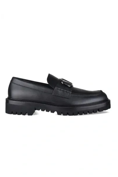 Valentino Garavani Vlogo Loafers In Black