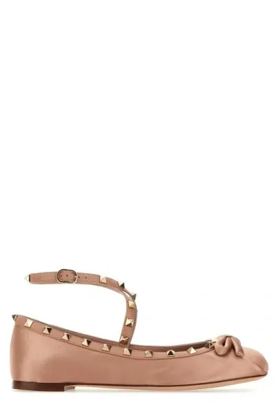 Valentino Garavani Rockstud Bow Detailed Ballerina Shoes In Pink