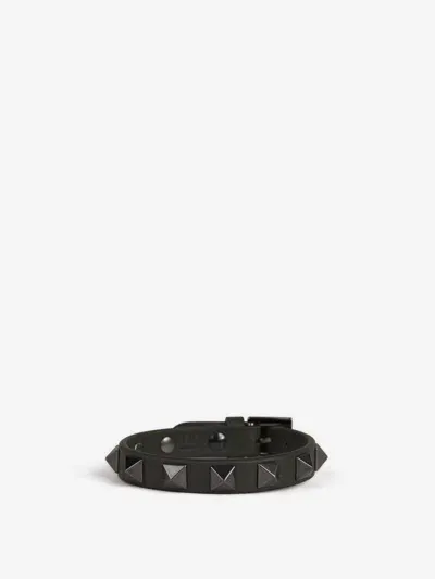 Valentino Garavani Rockstud Leather Bracelet In Green