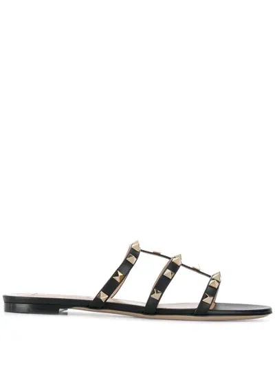 Valentino Garavani Rockstud Leather Flat Sandals In Black