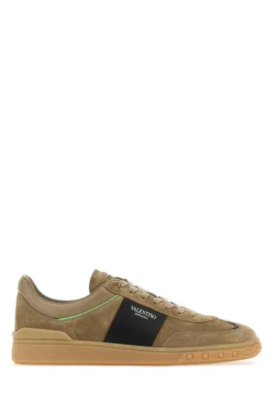 Valentino Garavani Sneakers In Beige O Tan