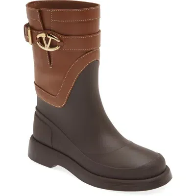 Valentino Garavani Vlogo Bold Short Rain Boot In Tobacco/fondant