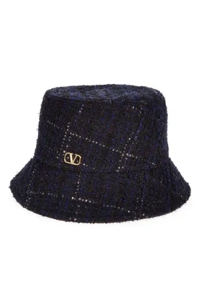 Valentino Garavani Vlogo Signature Tweed Bucket Hat In Z0v Check Navy/oro