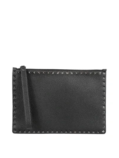 Valentino Garavani Pouch Rockstud In Black