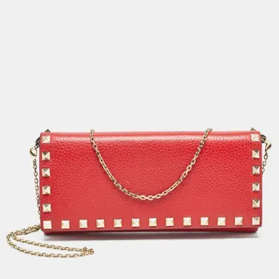 Pre-owned Valentino Garavani Red Leather Rockstud Flap Wallet On Chain