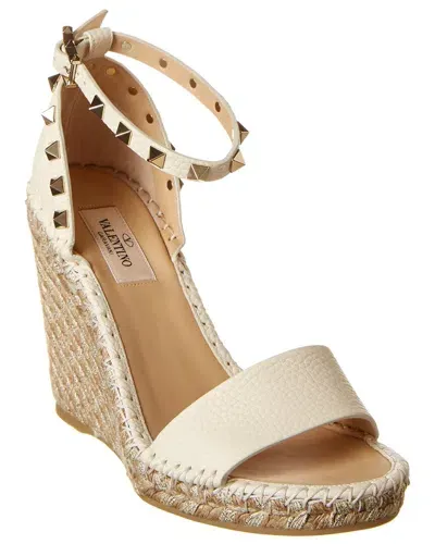 Valentino Garavani Rockstud Wedge Espadrilles In White