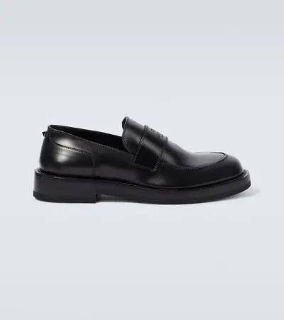 Valentino Garavani Rockstud Essential Leather Loafers In Black