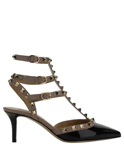 Valentino Garavani Rockstud Pumps In Black