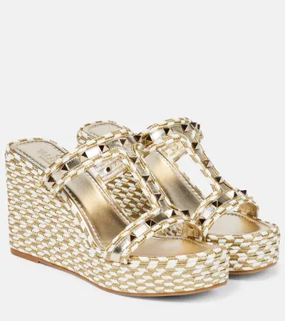 Valentino Garavani Rockstud Woven Wedge Sandals In White