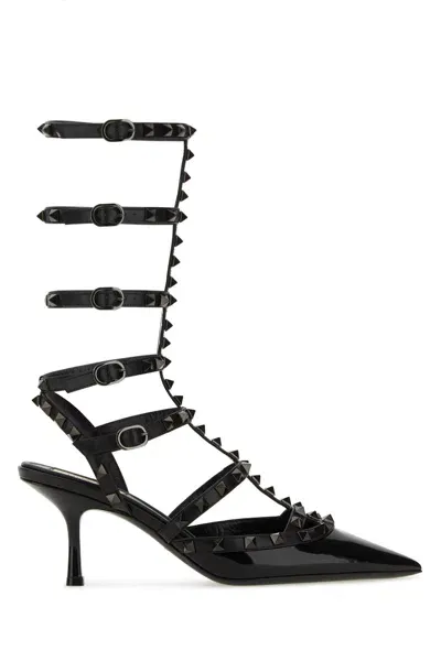 Valentino Garavani Rockstud Caged Leather Pumps In Black