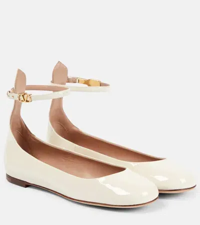 Valentino Garavani Tan-go Patent Leather Ballet Flats In White