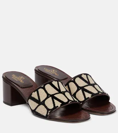 Valentino Garavani Vlogo Signature Block-heel Mules In Black