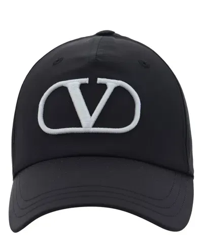 Valentino Garavani Vlogo Hat In Black