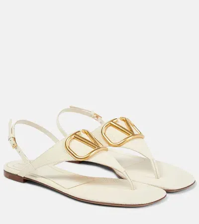 Valentino Garavani Vlogo Leather Thong Sandals In White