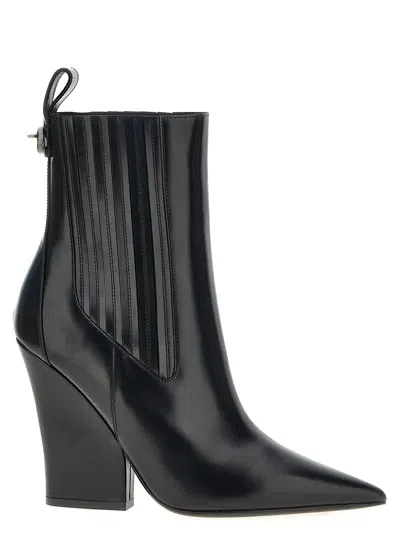 Valentino Garavani V Logo 105 Lockette Beatle Boot In Black