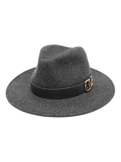 Valentino Garavani Vlogo Signature Fedora Hat In Grey