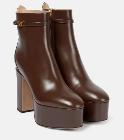 Valentino Garavani Vlogo Signature Leather Platform Boots In Brown