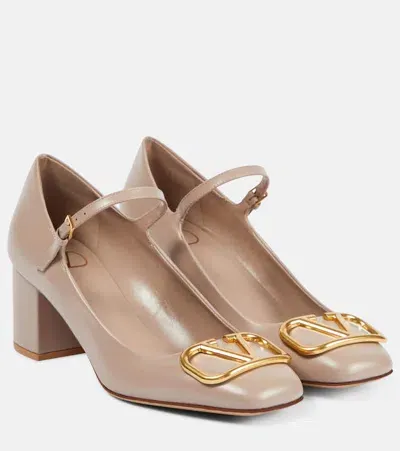 Valentino Garavani Vlogo Signature Leather Pumps In Neutrals