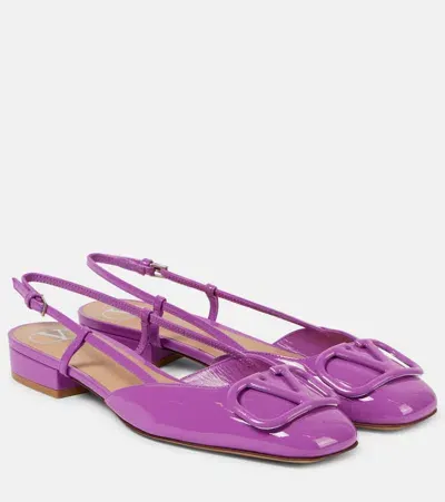 Valentino Garavani Vlogo Signature Patent Leather Flats In Lila