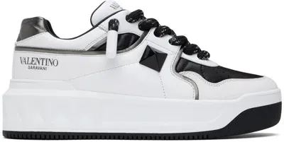 Valentino Garavani White & Black One Stud Xl Low-top Sneakers In 6s0 Bianc Ner Ruteni