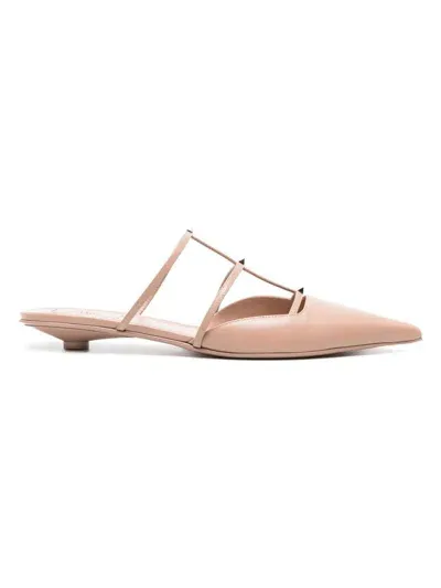 Valentino Garavani Women's Rockstud Wispy Leather Mules In Powder