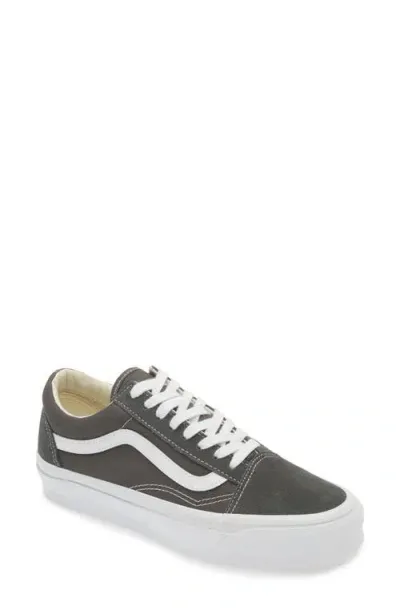 Vans Women's Old Skool Low Top Sneakers In Lx Black/white