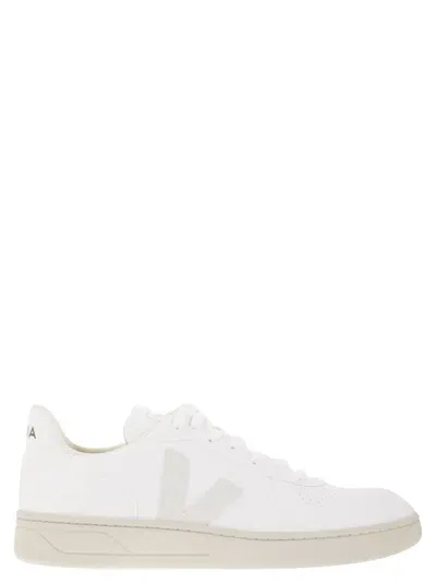 Veja Leather Trainers With Logo