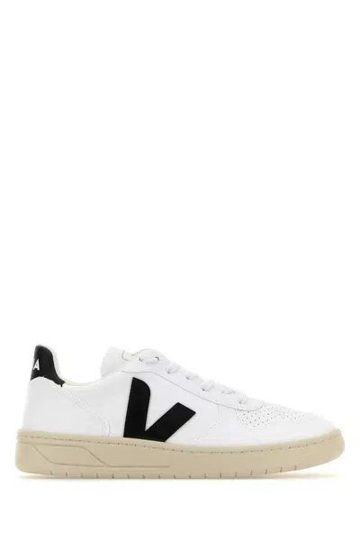 Veja Sneakers In Multicolor