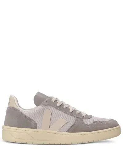 Veja V10 Sneakers In Grey