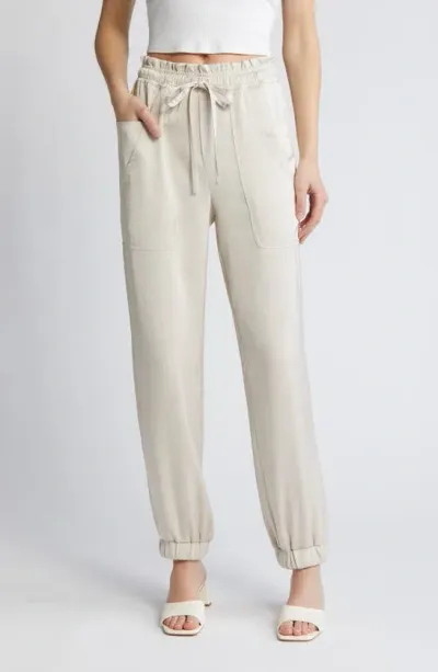 Vero Moda Dana Drawstring Pants In Pumice Stone