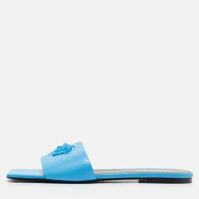 Pre-owned Versace Blue Leather Flat Slides Size 38