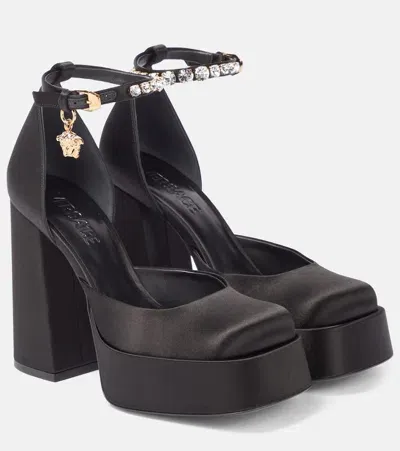 Versace Medusa Aevitas Satin Platform Pumps In Nero-oro