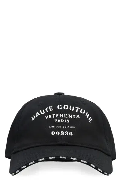 Vetements Logo Baseball Cap In Black