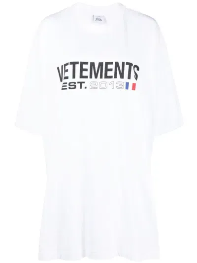 Vetements Logo Cotton T-shirt In White