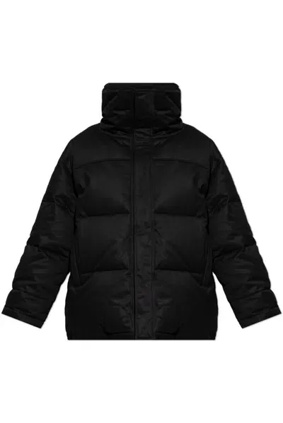 Vetements Logo Printed Padded Jacket In Black