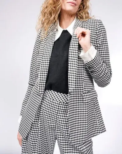 Wildfang The Empower Tux Blazer In Houndstooth Weave Black/white