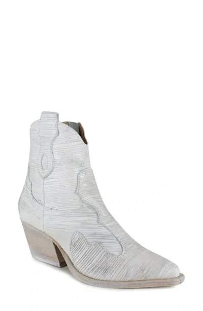 Zigi Yuliana Western Boot In Off White Leather