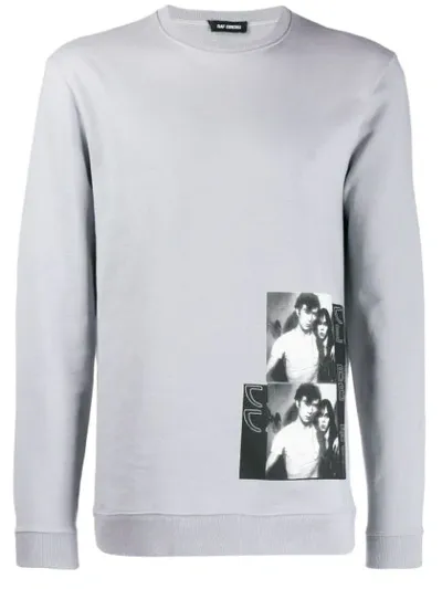 Raf Simons Pullover Mit Grafischem Print In Grey