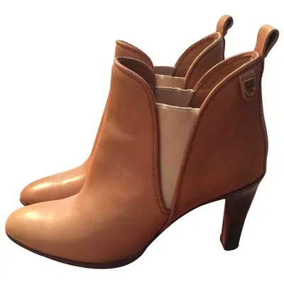 Pre-owned Chloé Leather Ankle Boots In Camel