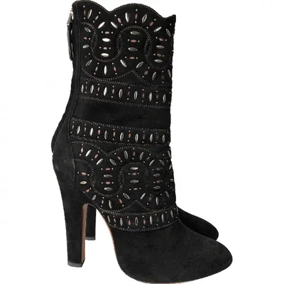 Pre-owned Alaïa Ankle Boots In Black