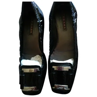 Pre-owned Prada Patent Leather Ballet Flats In Black